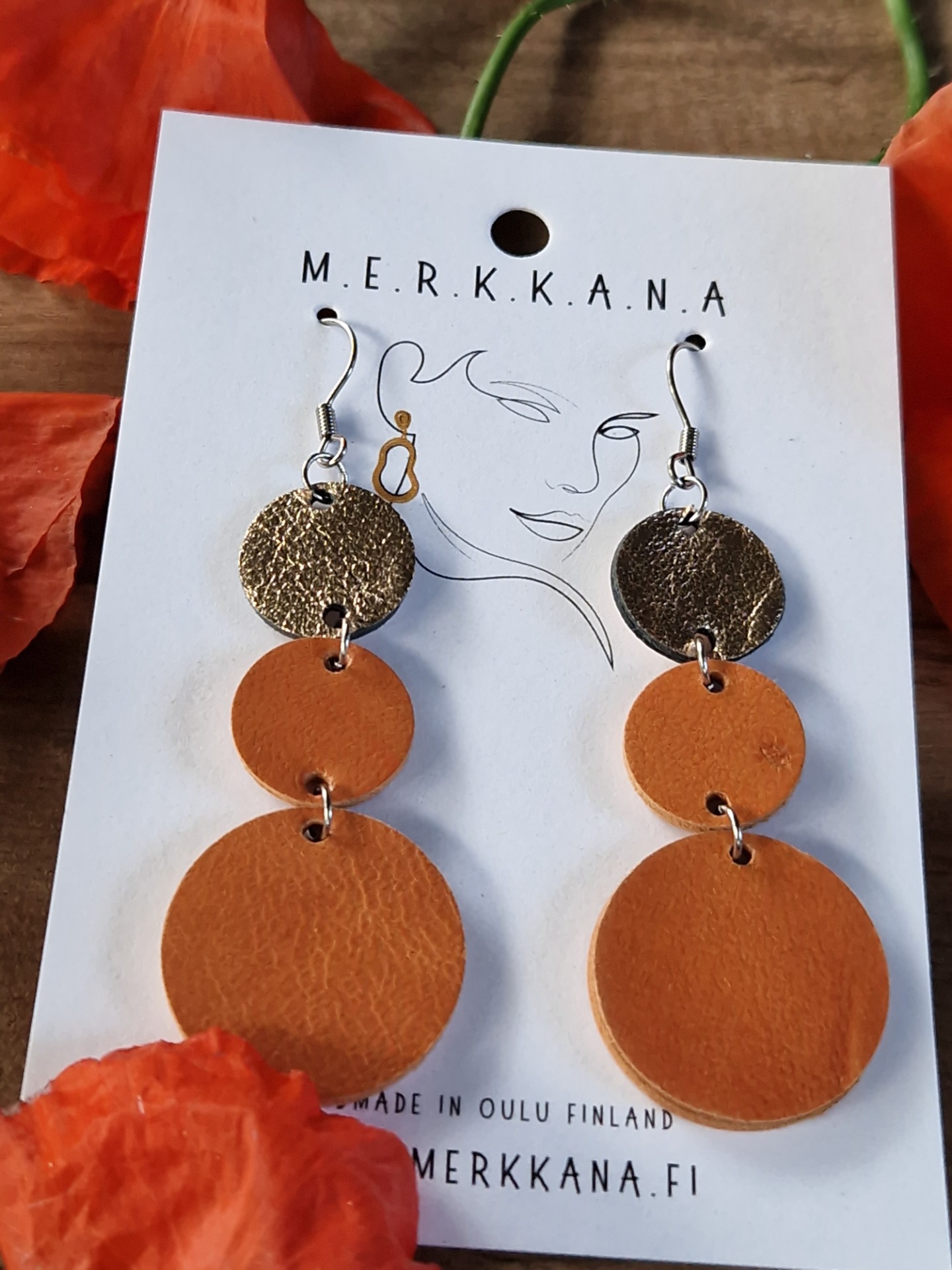 Korvakorut ovat kevyet käytössä materiaaliensa ansiosta.