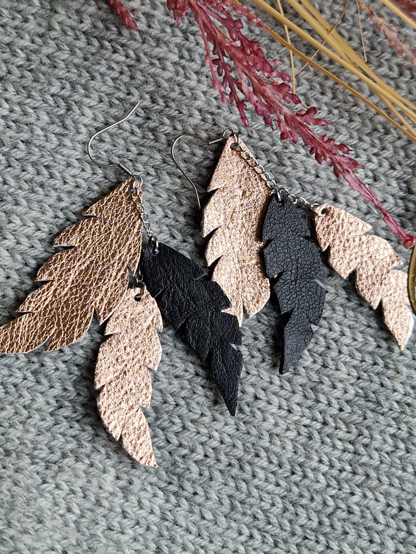 Korvakorut ovat käsin leikatut.