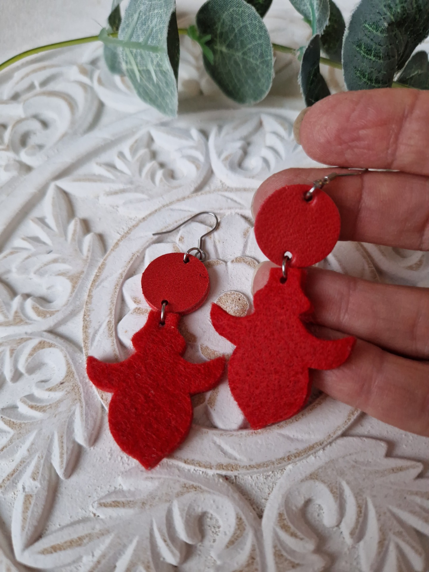 Punaiset huopakorvakorut